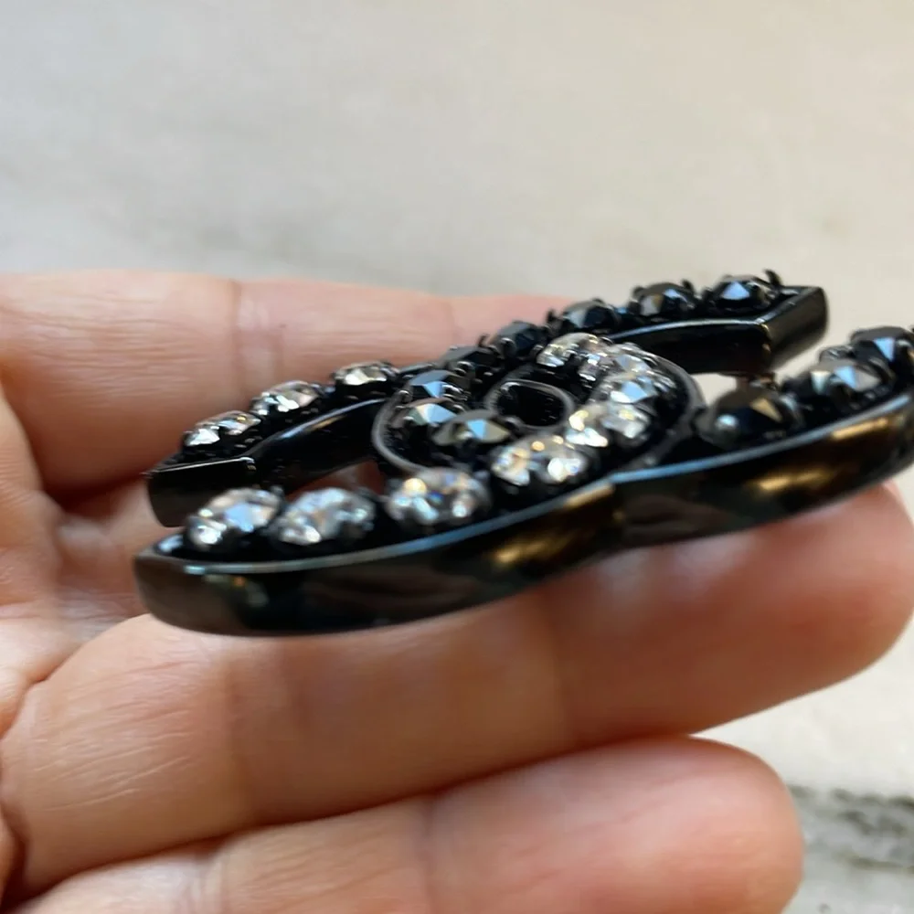 Interlocking Chanel Brooch / Pin, Black & Crystal, comes with pouch and box